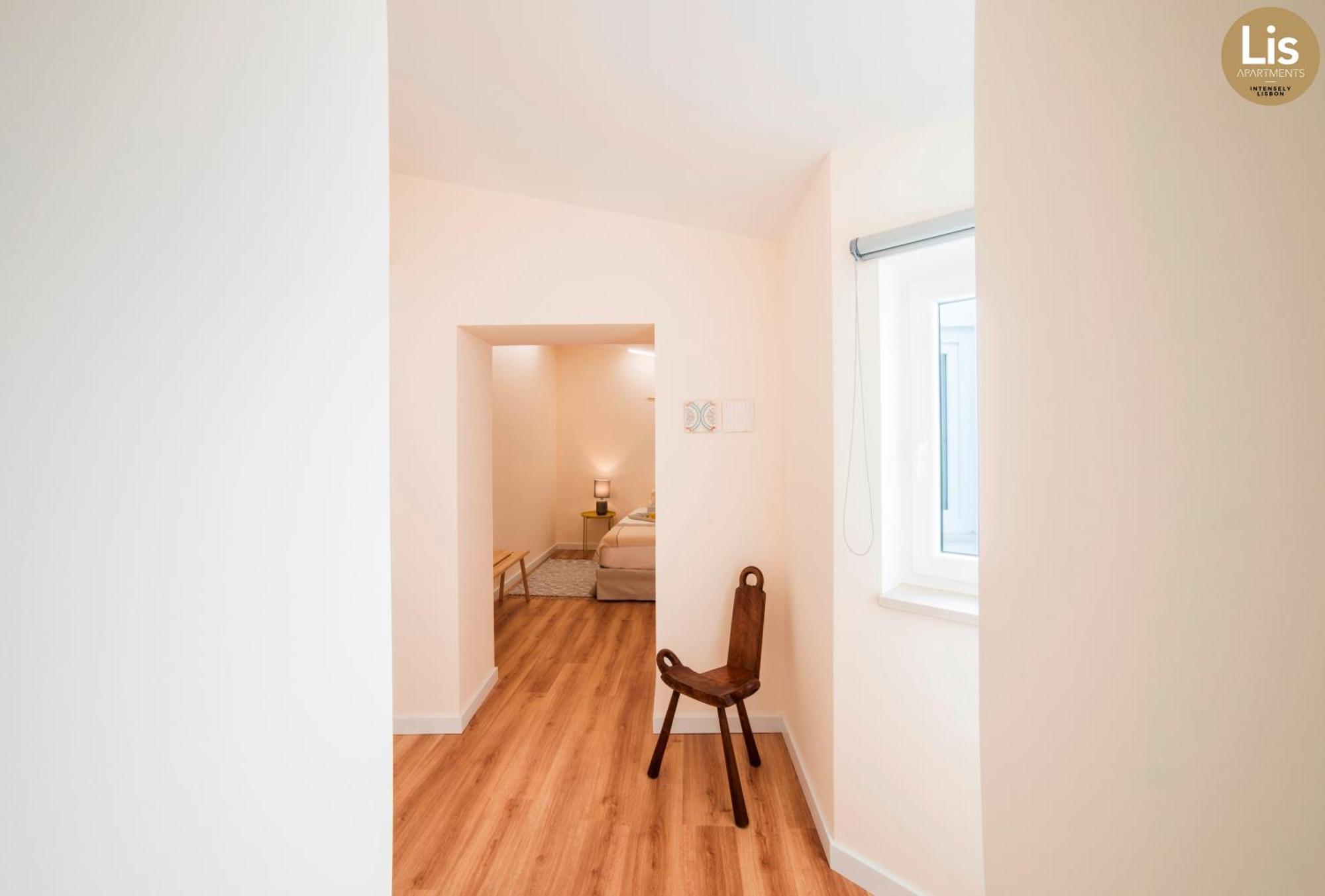 Superior One-Bedroom Apartment