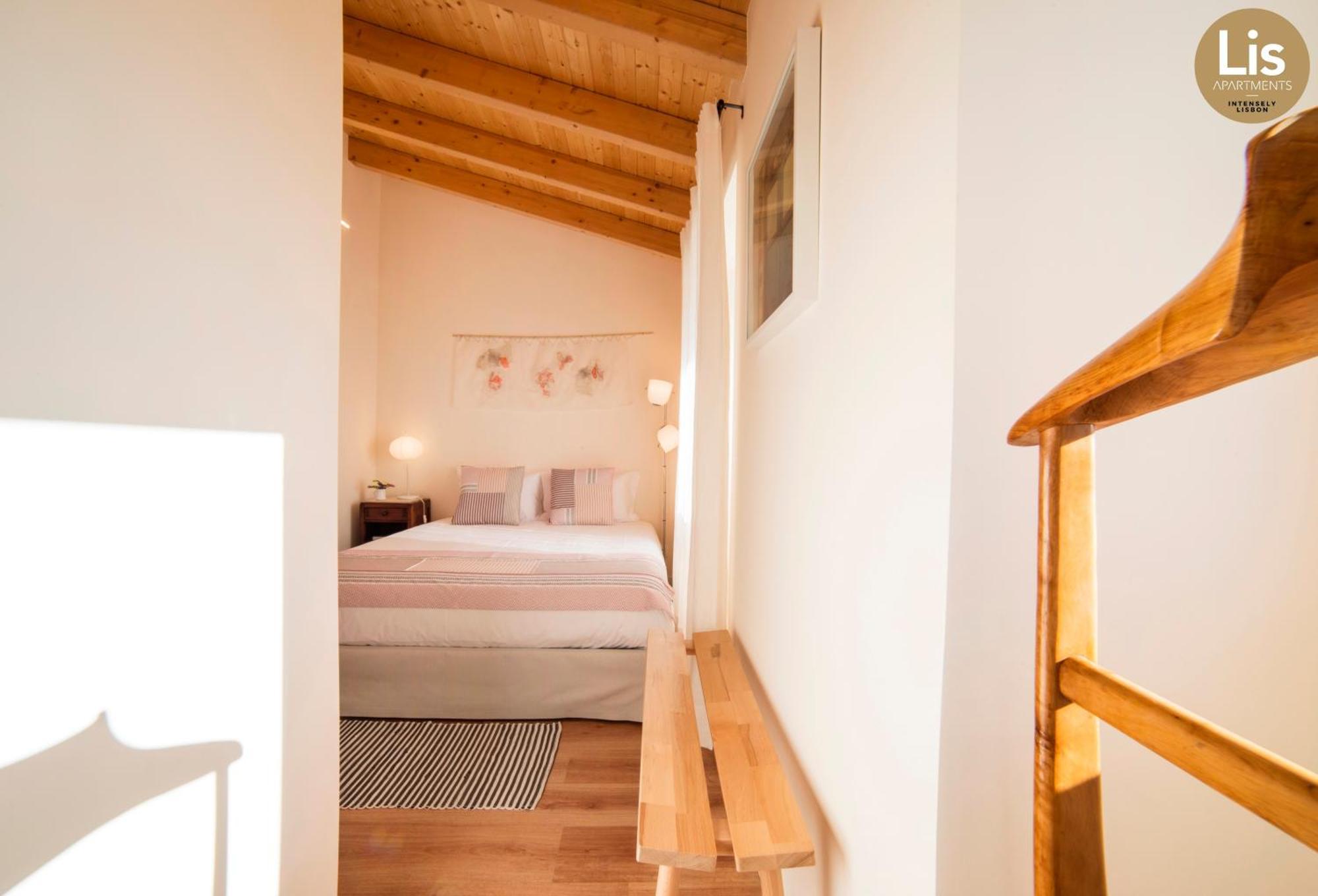 One-Bedroom Apartment Terrace Castle View